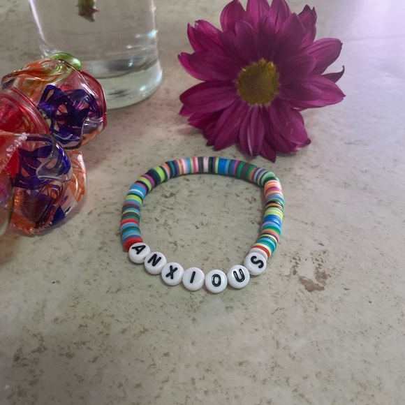 Colorful anxious stretchy bracelet - Picture 4 of 7